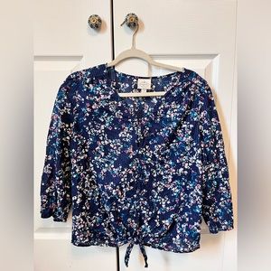 ST JOHN'S BAY Women's Blouse 3/4 Sleeve V-Neck Floral Print Tie Front